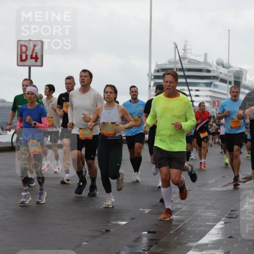 13.09.2026 - Kiel Lauf Andreas Tolksdorf http://msf.ph/oto/10401873 13.09.2026 11:00:15 Kiellinie 4, 35, 084, 3, 10266 meine-sportfotos.de