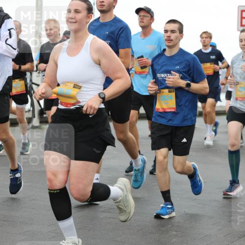 13.09.2026 - Kiel Lauf Andreas Tolksdorf http://msf.ph/oto/10401907 13.09.2026 11:00:32 Kiellinie 39, 9492, 38, 10824, 4, 3894, 7506 meine-sportfotos.de