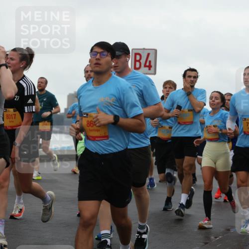 13.09.2026 - Kiel Lauf Andreas Tolksdorf http://msf.ph/oto/10401959 13.09.2026 11:00:35 Kiellinie 10819, 27, 39, 8017, 718, 4, 86, 739 meine-sportfotos.de