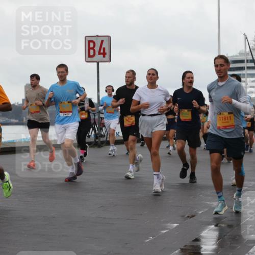 13.09.2026 - Kiel Lauf Andreas Tolksdorf http://msf.ph/oto/10402007 13.09.2026 11:00:43 Kiellinie 4, 5494, 2504, 39, 11811, 39, 1597 meine-sportfotos.de