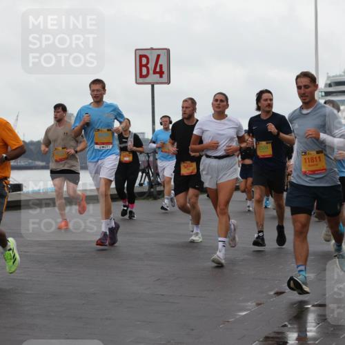 13.09.2026 - Kiel Lauf Andreas Tolksdorf http://msf.ph/oto/10402010 13.09.2026 11:00:43 Kiellinie 4, 5494, 2504, 39, 11811, 11, 35, 1597 meine-sportfotos.de