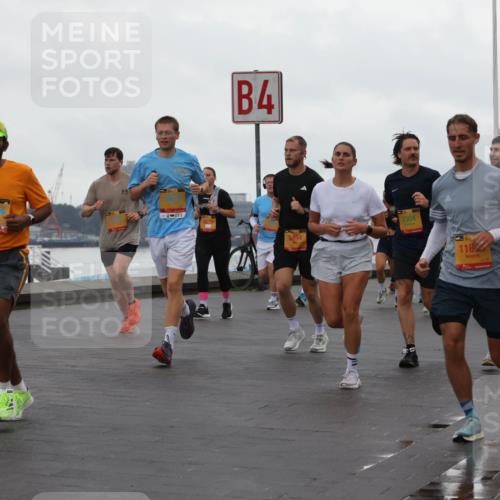 13.09.2026 - Kiel Lauf Andreas Tolksdorf http://msf.ph/oto/10402012 13.09.2026 11:00:43 Kiellinie 4, 8278, 2504, 159 meine-sportfotos.de