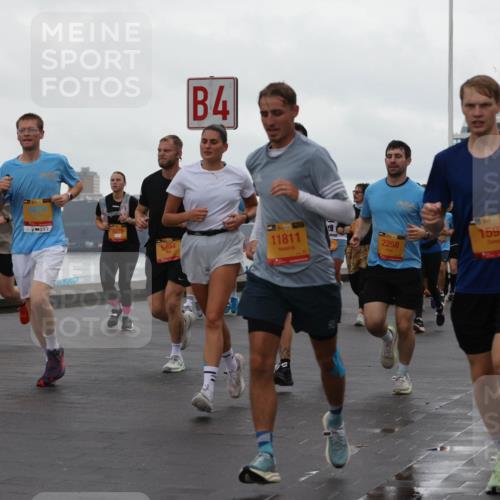 13.09.2026 - Kiel Lauf Andreas Tolksdorf http://msf.ph/oto/10402028 13.09.2026 11:00:44 Kiellinie 5494, 4, 11811, 9, 2258, 1597 meine-sportfotos.de