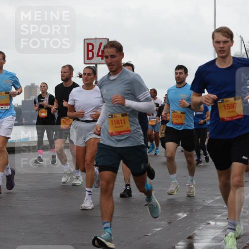 13.09.2026 - Kiel Lauf Andreas Tolksdorf http://msf.ph/oto/10402031 13.09.2026 11:00:44 Kiellinie 4, 8278, 5494, 11811, 29, 2258, 38, 1597, 39, 786 meine-sportfotos.de