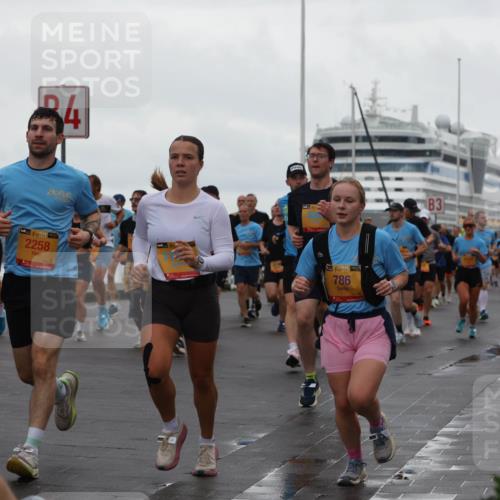 13.09.2026 - Kiel Lauf Andreas Tolksdorf http://msf.ph/oto/10402052 13.09.2026 11:00:45 Kiellinie 34, 5743, 14394, 2258, 38, 786, 3 meine-sportfotos.de