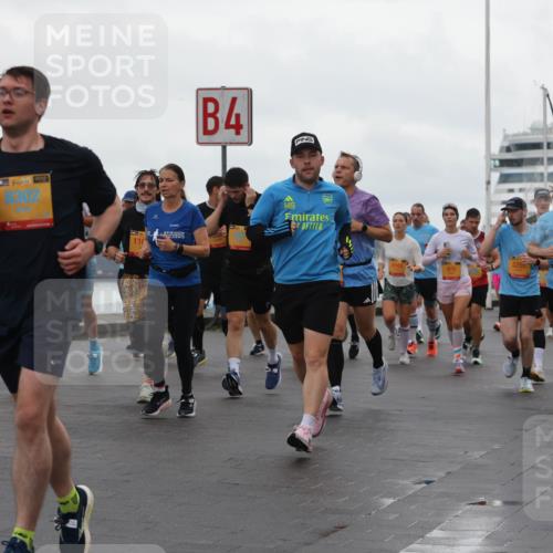 13.09.2026 - Kiel Lauf Andreas Tolksdorf http://msf.ph/oto/10402086 13.09.2026 11:00:47 Kiellinie 5743, 8302, 110, 4, 976, 00, 5514 meine-sportfotos.de
