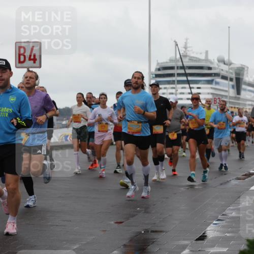 13.09.2026 - Kiel Lauf Andreas Tolksdorf http://msf.ph/oto/10402103 13.09.2026 11:00:48 Kiellinie 4, 976, 3, 5514, 4176 meine-sportfotos.de