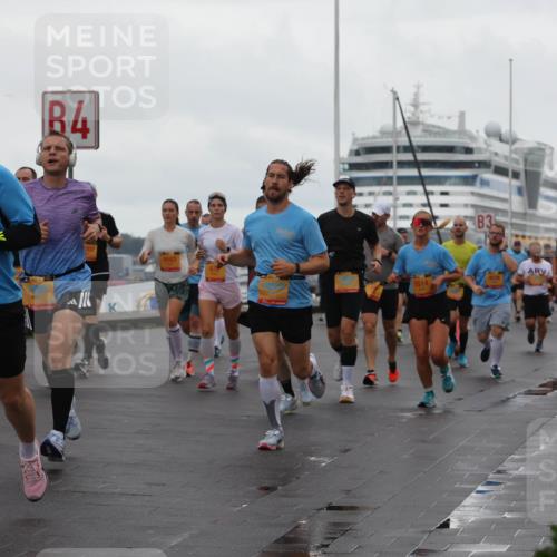 13.09.2026 - Kiel Lauf Andreas Tolksdorf http://msf.ph/oto/10402107 13.09.2026 11:00:48 Kiellinie 4, 985, 002, 5514, 3, 4176 meine-sportfotos.de