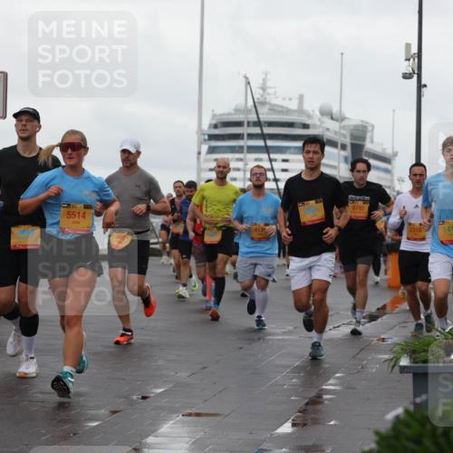 13.09.2026 - Kiel Lauf Andreas Tolksdorf http://msf.ph/oto/10402151 13.09.2026 11:00:50 Kiellinie 4, 38, 325, 14, 38, 5514, 417, 8732, 12, 39, 2318, 1410 meine-sportfotos.de