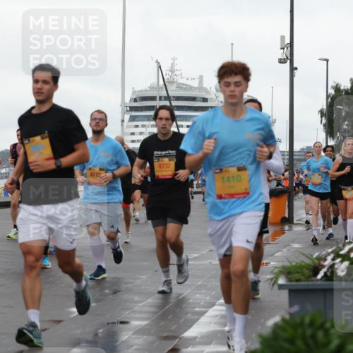 13.09.2026 - Kiel Lauf Andreas Tolksdorf http://msf.ph/oto/10402179 13.09.2026 11:00:52 Kiellinie 4, 11765, 4179, 8732, 1410, 100, 01713173477 meine-sportfotos.de