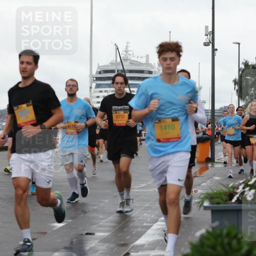 13.09.2026 - Kiel Lauf Andreas Tolksdorf http://msf.ph/oto/10402180 13.09.2026 11:00:52 Kiellinie 4, 11765, 4176, 8732, 1410, 815, 100, 01713173477 meine-sportfotos.de