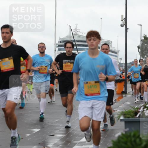 13.09.2026 - Kiel Lauf Andreas Tolksdorf http://msf.ph/oto/10402185 13.09.2026 11:00:53 Kiellinie 4, 4176, 8732, 1410, 300 meine-sportfotos.de
