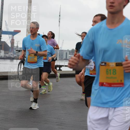 13.09.2026 - Kiel Lauf Andreas Tolksdorf http://msf.ph/oto/10402202 13.09.2026 11:01:01 Kiellinie 38, 618, 24 meine-sportfotos.de
