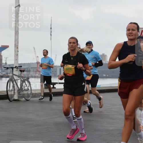 13.09.2026 - Kiel Lauf Andreas Tolksdorf http://msf.ph/oto/10402217 13.09.2026 11:01:02 Kiellinie 9733, 6051 meine-sportfotos.de