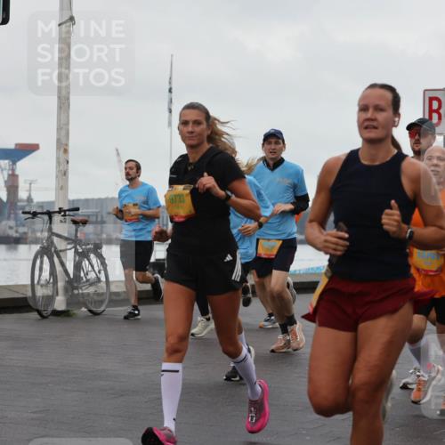 13.09.2026 - Kiel Lauf Andreas Tolksdorf http://msf.ph/oto/10402221 13.09.2026 11:01:02 Kiellinie 9733, 4, 10791, 5051 meine-sportfotos.de