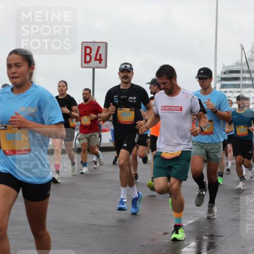 13.09.2026 - Kiel Lauf Andreas Tolksdorf http://msf.ph/oto/10402253 13.09.2026 11:01:07 Kiellinie 9002, 4, 39, 4024 meine-sportfotos.de