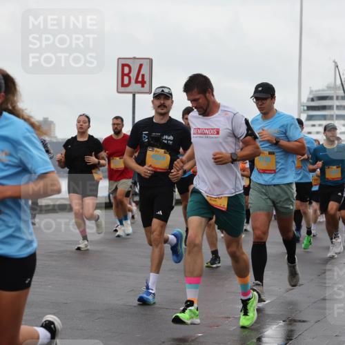 13.09.2026 - Kiel Lauf Andreas Tolksdorf http://msf.ph/oto/10402257 13.09.2026 11:01:07 Kiellinie 42, 195, 4, 38, 4024, 38, 1160 meine-sportfotos.de