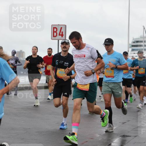 13.09.2026 - Kiel Lauf Andreas Tolksdorf http://msf.ph/oto/10402260 13.09.2026 11:01:07 Kiellinie 47, 195, 9002, 4, 39, 39, 9100 meine-sportfotos.de