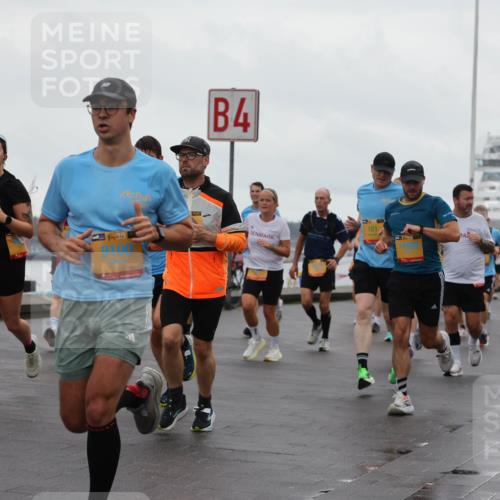 13.09.2026 - Kiel Lauf Andreas Tolksdorf http://msf.ph/oto/10402272 13.09.2026 11:01:09 Kiellinie 38, 9100, 4, 161, 14692, 2679 meine-sportfotos.de
