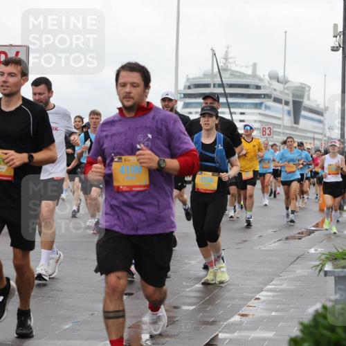 13.09.2026 - Kiel Lauf Andreas Tolksdorf http://msf.ph/oto/10402308 13.09.2026 11:01:11 Kiellinie 267, 4109, 3792, 3 meine-sportfotos.de