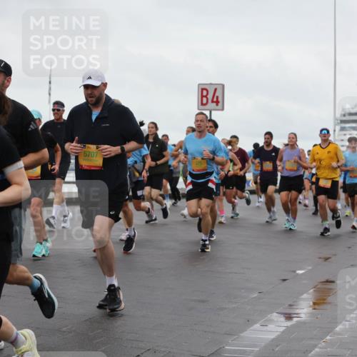 13.09.2026 - Kiel Lauf Andreas Tolksdorf http://msf.ph/oto/10402327 13.09.2026 11:01:14 Kiellinie 38, 3792, 39, 5707, 4 meine-sportfotos.de