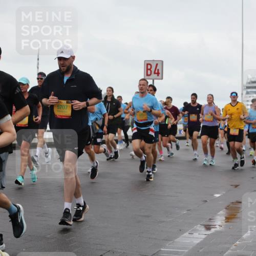 13.09.2026 - Kiel Lauf Andreas Tolksdorf http://msf.ph/oto/10402328 13.09.2026 11:01:14 Kiellinie 39, 3792, 39, 5707, 375, 4 meine-sportfotos.de