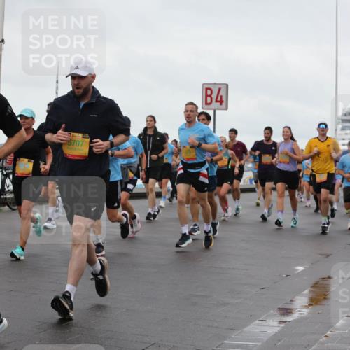 13.09.2026 - Kiel Lauf Andreas Tolksdorf http://msf.ph/oto/10402330 13.09.2026 11:01:14 Kiellinie 38, 3792, 5707, 375, 4 meine-sportfotos.de