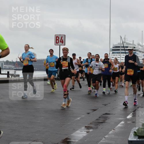 13.09.2026 - Kiel Lauf Andreas Tolksdorf http://msf.ph/oto/10402458 13.09.2026 11:01:29 Kiellinie 4, 9991, 6281, 9964 meine-sportfotos.de