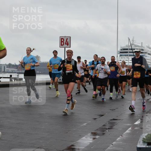 13.09.2026 - Kiel Lauf Andreas Tolksdorf http://msf.ph/oto/10402459 13.09.2026 11:01:29 Kiellinie 4, 9991, 9964 meine-sportfotos.de