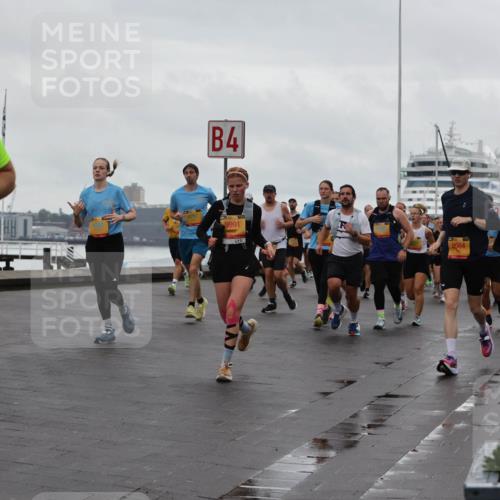 13.09.2026 - Kiel Lauf Andreas Tolksdorf http://msf.ph/oto/10402460 13.09.2026 11:01:29 Kiellinie 4, 6281, 9991, 9964 meine-sportfotos.de