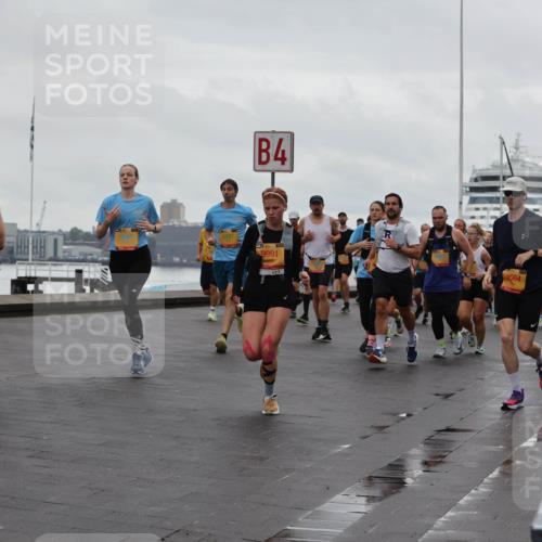 13.09.2026 - Kiel Lauf Andreas Tolksdorf http://msf.ph/oto/10402462 13.09.2026 11:01:29 Kiellinie 828, 4, 9991, 9964 meine-sportfotos.de