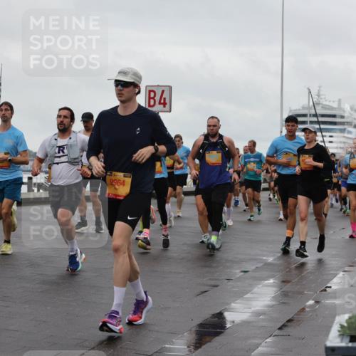 13.09.2026 - Kiel Lauf Andreas Tolksdorf http://msf.ph/oto/10402496 13.09.2026 11:01:31 Kiellinie 9991, 38, 9964, 4, 9982 meine-sportfotos.de