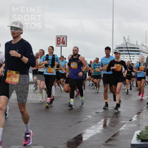 13.09.2026 - Kiel Lauf Andreas Tolksdorf http://msf.ph/oto/10402506 13.09.2026 11:01:31 Kiellinie 38, 9964, 211, 4, 899, 9982 meine-sportfotos.de