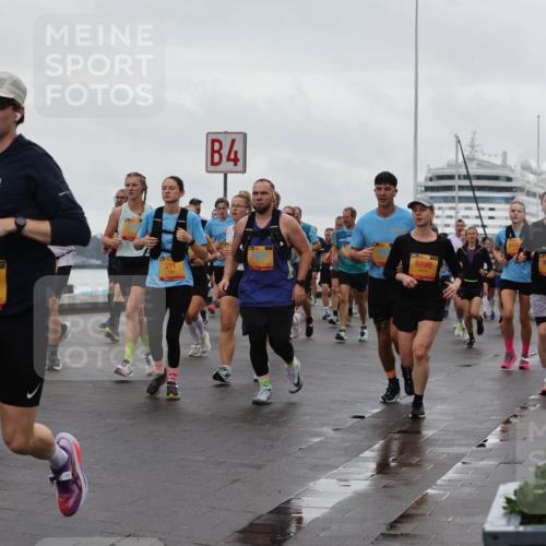 13.09.2026 - Kiel Lauf Andreas Tolksdorf http://msf.ph/oto/10402509 13.09.2026 11:01:31 Kiellinie 9964, 4 meine-sportfotos.de