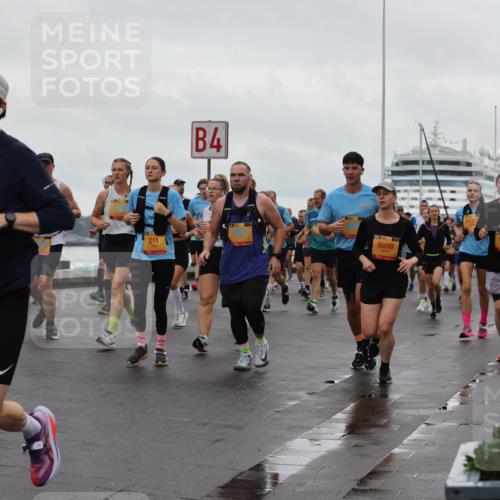 13.09.2026 - Kiel Lauf Andreas Tolksdorf http://msf.ph/oto/10402511 13.09.2026 11:01:31 Kiellinie 5, 39, 9964, 211, 4, 6899, 9982 meine-sportfotos.de