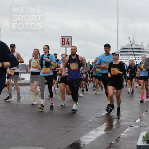 13.09.2026 - Kiel Lauf Andreas Tolksdorf http://msf.ph/oto/10402513 13.09.2026 11:01:31 Kiellinie 4, 39, 9964, 211, 4, 9982 meine-sportfotos.de