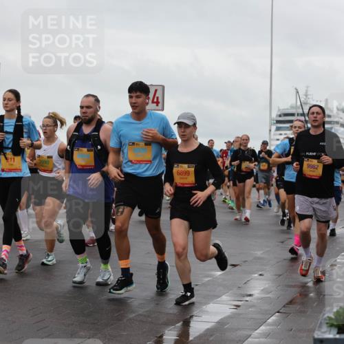 13.09.2026 - Kiel Lauf Andreas Tolksdorf http://msf.ph/oto/10402530 13.09.2026 11:01:32 Kiellinie 139, 3918, 2090, 38, 4600, 4, 39, 6899, 5, 31, 9982 meine-sportfotos.de