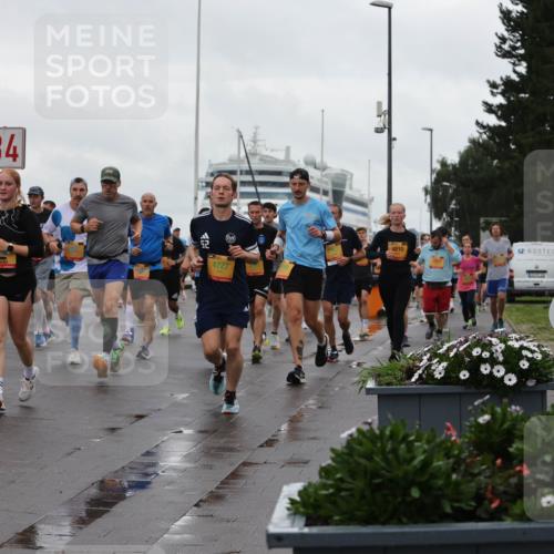 13.09.2026 - Kiel Lauf Andreas Tolksdorf http://msf.ph/oto/10402556 13.09.2026 11:01:36 Kiellinie 4, 257, 4727, 4810 meine-sportfotos.de