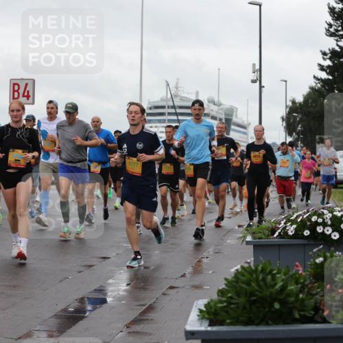 13.09.2026 - Kiel Lauf Andreas Tolksdorf http://msf.ph/oto/10402562 13.09.2026 11:01:36 Kiellinie 257, 4, 4727, 4810 meine-sportfotos.de