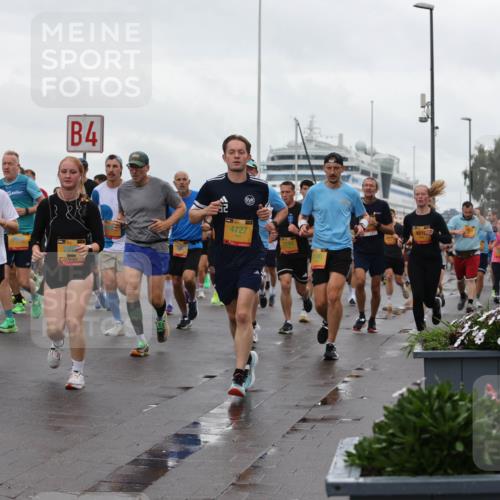 13.09.2026 - Kiel Lauf Andreas Tolksdorf http://msf.ph/oto/10402567 13.09.2026 11:01:36 Kiellinie 257, 4, 4727, 4816, 3193 meine-sportfotos.de
