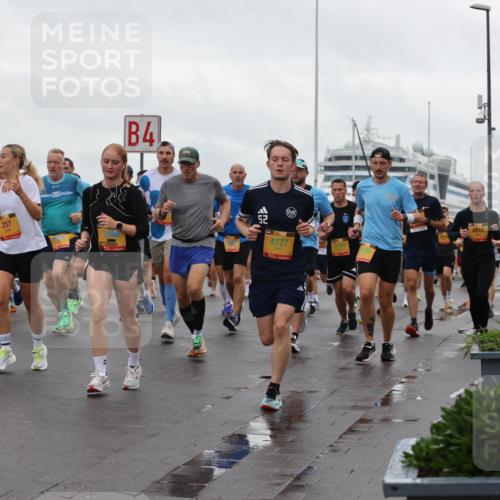 13.09.2026 - Kiel Lauf Andreas Tolksdorf http://msf.ph/oto/10402570 13.09.2026 11:01:36 Kiellinie 257, 4, 190, 4727, 4810 meine-sportfotos.de