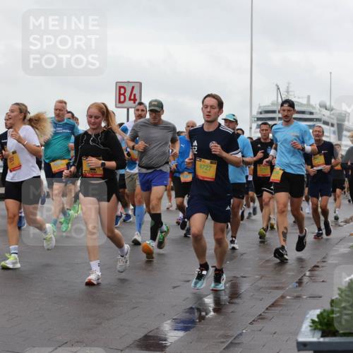 13.09.2026 - Kiel Lauf Andreas Tolksdorf http://msf.ph/oto/10402575 13.09.2026 11:01:37 Kiellinie 257, 4, 4727, 4810 meine-sportfotos.de