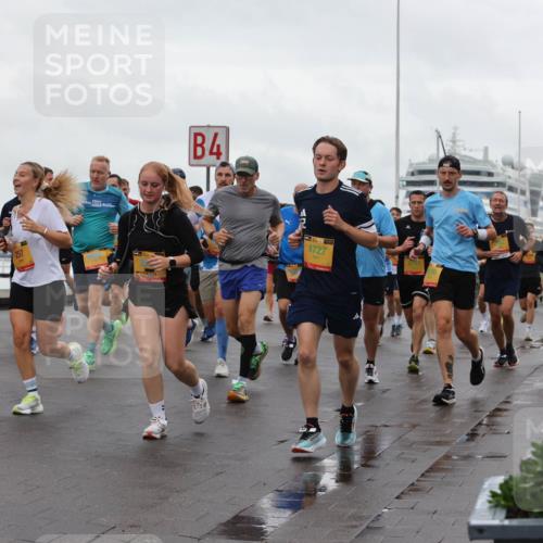 13.09.2026 - Kiel Lauf Andreas Tolksdorf http://msf.ph/oto/10402576 13.09.2026 11:01:37 Kiellinie 257, 4, 4727, 4810 meine-sportfotos.de