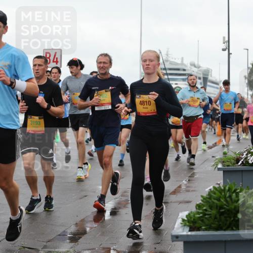 13.09.2026 - Kiel Lauf Andreas Tolksdorf http://msf.ph/oto/10402603 13.09.2026 11:01:39 Kiellinie 34, 39, 3193, 782, 900, 38, 4810, 2823 meine-sportfotos.de