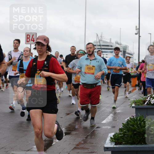 13.09.2026 - Kiel Lauf Andreas Tolksdorf http://msf.ph/oto/10402613 13.09.2026 11:01:41 Kiellinie 107, 11, 4, 9752, 2823 meine-sportfotos.de
