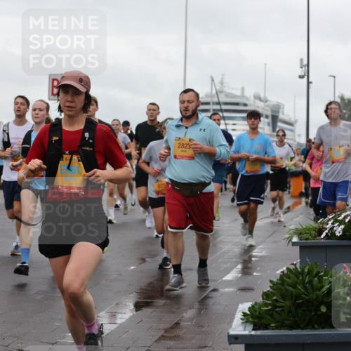 13.09.2026 - Kiel Lauf Andreas Tolksdorf http://msf.ph/oto/10402615 13.09.2026 11:01:41 Kiellinie 975, 2823 meine-sportfotos.de