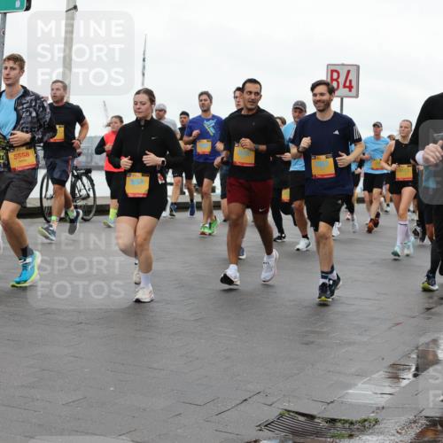 13.09.2026 - Kiel Lauf Andreas Tolksdorf http://msf.ph/oto/10402616 13.09.2026 11:01:47 Kiellinie 38, 610, 5558, 84, 4113, 11624, 39, 6047 meine-sportfotos.de