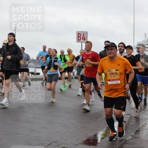 13.09.2026 - Kiel Lauf Andreas Tolksdorf http://msf.ph/oto/10402667 13.09.2026 11:02:00 Kiellinie 4, 1394, 6614, 6516 meine-sportfotos.de