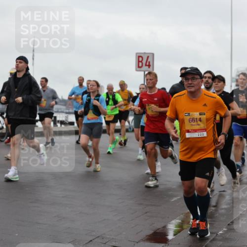 13.09.2026 - Kiel Lauf Andreas Tolksdorf http://msf.ph/oto/10402668 13.09.2026 11:02:00 Kiellinie 4, 39, 6614, 000, 6516 meine-sportfotos.de