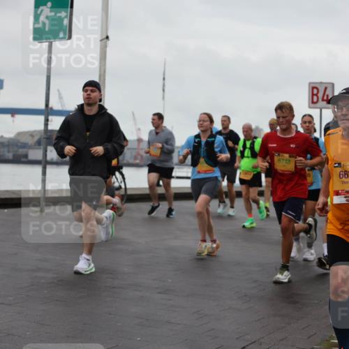13.09.2026 - Kiel Lauf Andreas Tolksdorf http://msf.ph/oto/10402677 13.09.2026 11:02:01 Kiellinie 1483, 4, 5748, 28, 6614, 865 meine-sportfotos.de